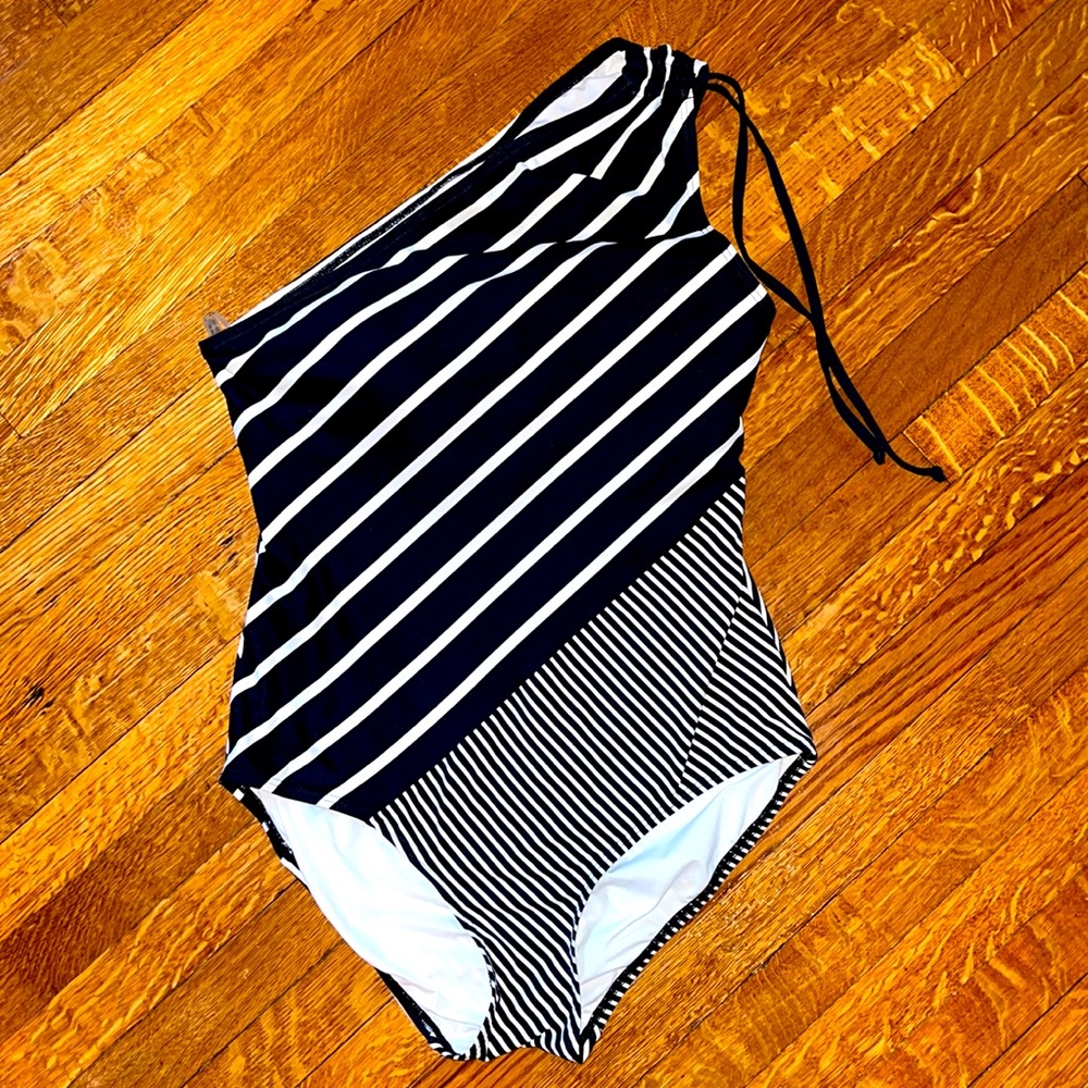 NEW DKNY one piece swimsuit